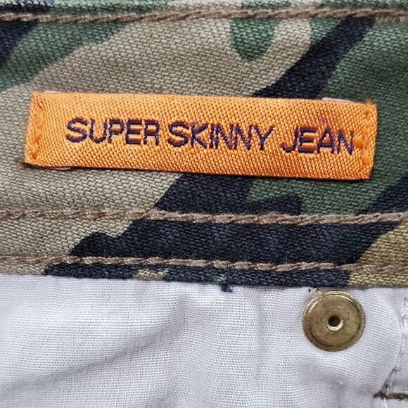 Tory Burch Green Camo Jeans - Picture 7 of 7